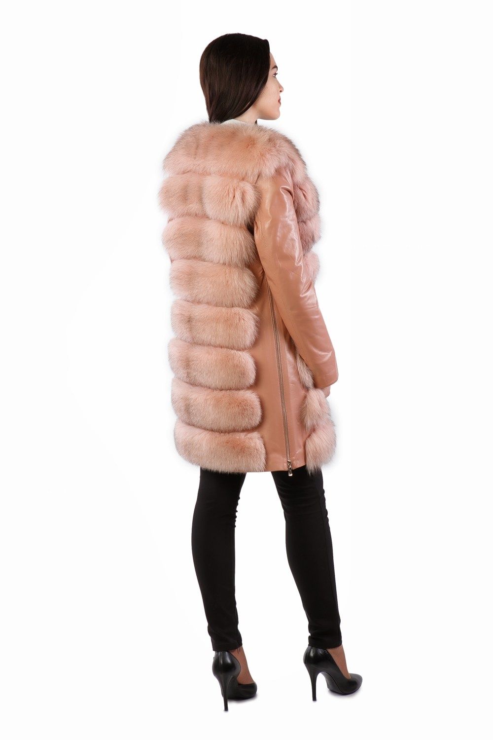 Кожаная женская куртка с отделкой из меха лисы 47093